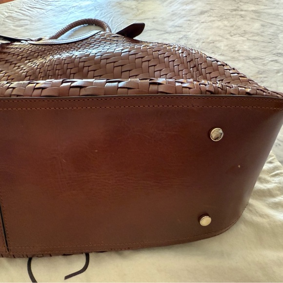 Genevieve Weave large triangle tote - Picture 10 of 12